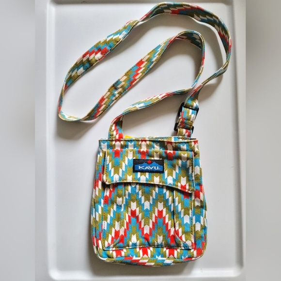 Kavu Bags Kavu Boho Geometric Multicolor Keeper Crossbody Bag